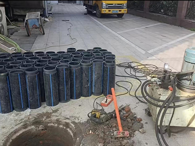 泽普PE置换管厂家 DN315置换管 非开挖管短管置换